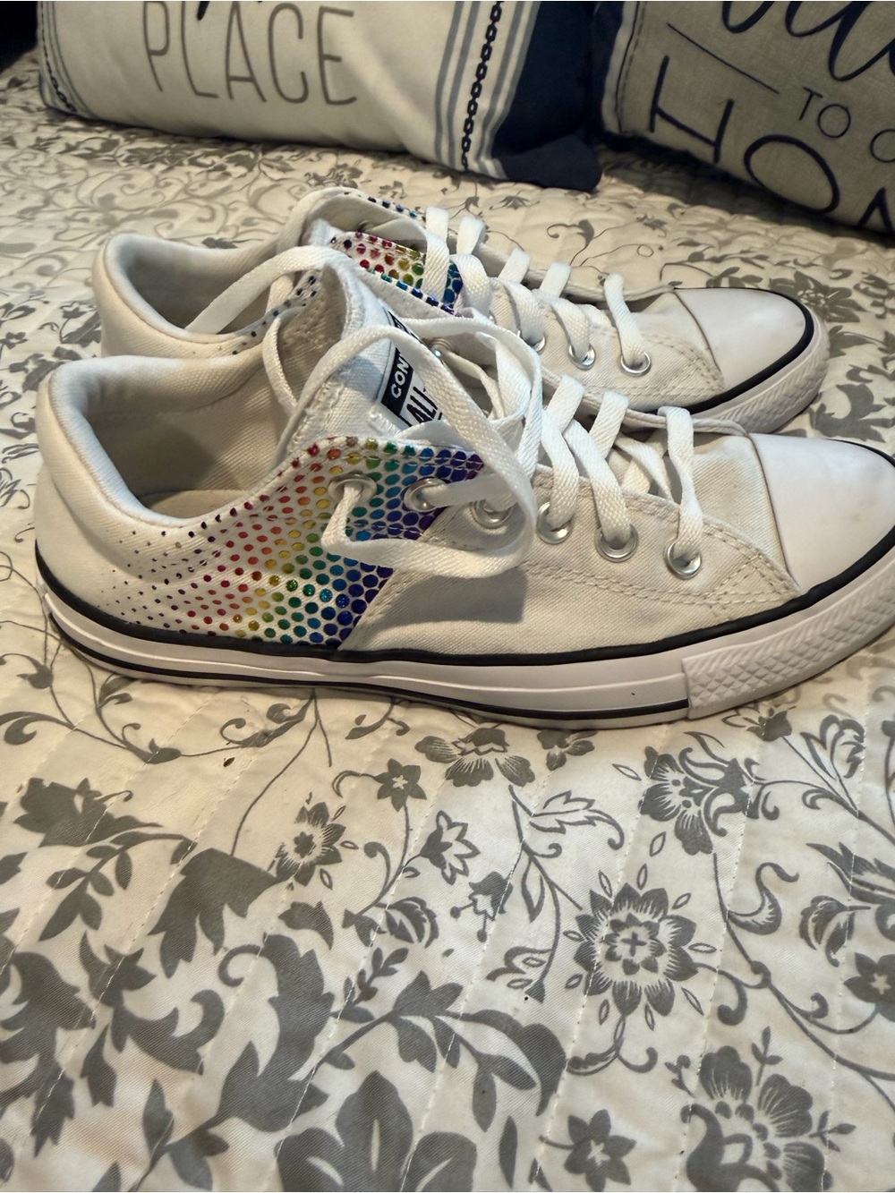 Converse All Star Chuck Taylor Madison
White Rainbow Dot Sneakers, Women’s 8
